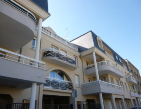 LOCATION MEUBLEE APPARTEMENT VILLEMOMBLE